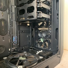 【美品】Thermaltake VIEW 71 TG RGB フルタワー PCケースの画像
