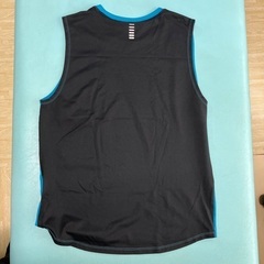 Under Armour ノースリーブシャツ M 青の画像