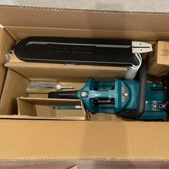【未使用】マキタ 充電式チェーンソー MUC353D 単品 36Vの画像