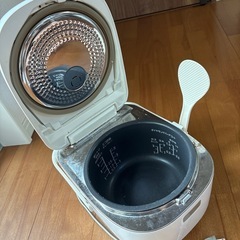 炊飯器　Panasonic パナソニック　5.5合　SR-HB10E2の画像