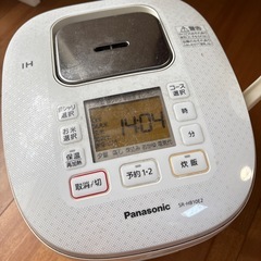 炊飯器　Panasonic パナソニック　5.5合　SR-HB10E2の画像