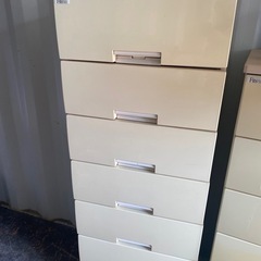 プラスチック収納3個の画像