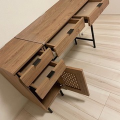 デスクの画像
