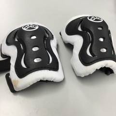 子供用　STRIDER    ストライダー  プロテクター　グローブ　セット　　の画像