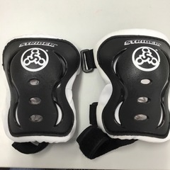 子供用　STRIDER    ストライダー  プロテクター　グローブ　セット　　の画像