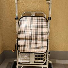 シルバーカー 腰掛け付きの画像