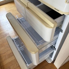 SHARP プラズマクラスター冷蔵庫 の画像