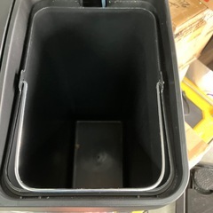 フットペダル付きゴミ箱未使用品 ステンレス 2個口  の画像