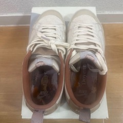 Doyenne × Nike SB Blazer Low Coconut Milk and Rattan ナイキ ブレーザー ローの画像