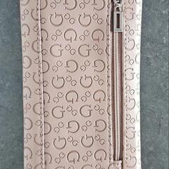 GUESS財布の画像
