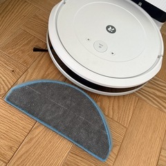 iRobot（アイロボット） Roomba Combo （ルンバ コンボ） 2 Essential ロボット + AutoEmpty 充電ステーション（国内正規品） Y051260　ホワイトの画像