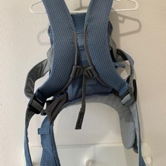 ベビービョルンの抱っこ紐の画像