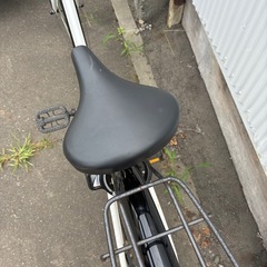 🚲27インチ自転車✨数回使用のみ／お買い得✨黒　白　ホワイト　ブラックの画像