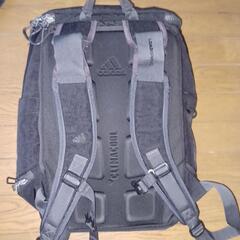 adidas リュック30Lの画像