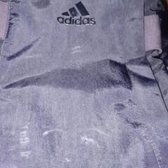 adidas リュック30Lの画像