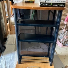 折りたたみ机の画像