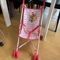うたちゃん&れなちゃんとベビーカーの画像