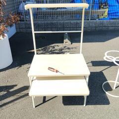パソコンデスクの画像