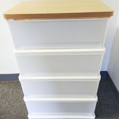 △ A チェスト 衣類収納 4段 高さ 82.5cm 幅 45cm 奥行 40.5cm 天板部分に小さい剥がれあり 現状渡しの画像