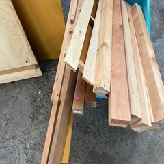無料😺　端材　木材　DIY 薪の画像