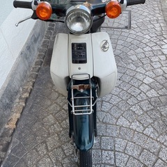 ホンダ・カブ50ccの車体の画像