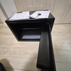 Amazonベーシック セーフティボックスの画像