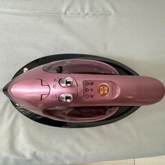 【美品】TOSHIBA LaCoo コードレススチームアイロン(TA-FVX610)・折りたたみ式アイロン台(ハンガーフック付き)の画像