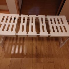 伸縮押入収納棚　４つの画像