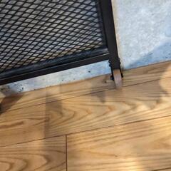 IKEA FJÄLLBO デスクの画像