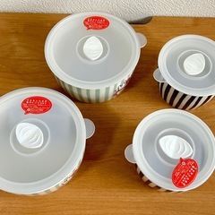 リサアンドガスパール　レンジOK茶碗　お皿の画像