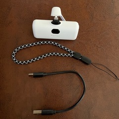 No.22　日本一安い モバイルバッテリー iPhone （新品）iPhone lightning使様の画像
