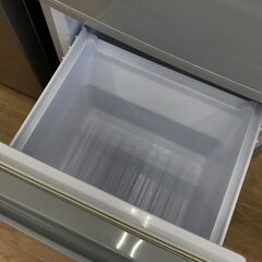 ★リユースのサカイ春日部店★KJ11282   冷蔵庫 　137L　 17年製　 動作確認／クリーニング済みの画像
