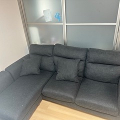 値下げしたカウチソファーの画像