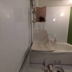 入浴用リフトの修理 − 東京都