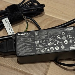 Lenovo ノートパソコンの画像
