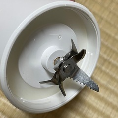 ジューサー　現状品　動作確認済　（r70811b8)の画像