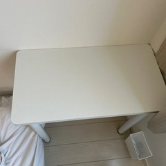 机の画像