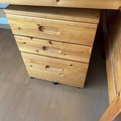ベッド付き机の画像
