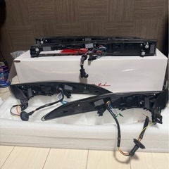 ハリアー80 VALENTI ヴァレンティ　テールランプの画像