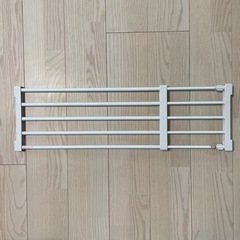突っ張り棚　2つの画像