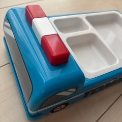 トミカあたらくくるまのキッズプレートの画像