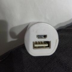 モバイルバッテリー　WHITEの画像