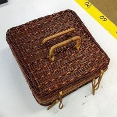 0814-408 食器セット　バスケット付き皿5枚スプーン5本の画像