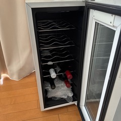 マルカイコーポレーション　電子ミニワインクーラー 12本用 WCE-12W の画像