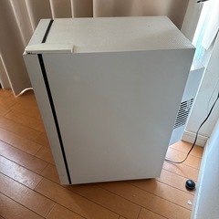 マルカイコーポレーション　電子ミニワインクーラー 12本用 WCE-12W の画像