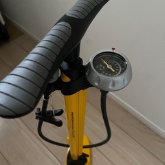 イエロー　フロアポンプ PERFORMANCE PUMP 空気入れ　ロードバイクの画像