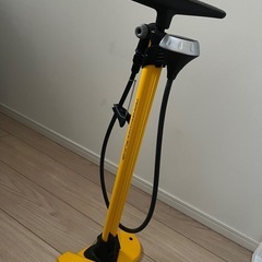 イエロー　フロアポンプ PERFORMANCE PUMP 空気入れ　ロードバイクの画像