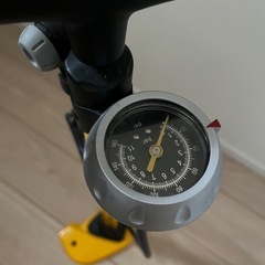 イエロー　フロアポンプ PERFORMANCE PUMP 空気入れ　ロードバイクの画像