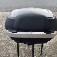 バイクのボックス（中古美品）の画像