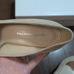 【美品1回のみ着用】GALLARDAGALANTEパンプスの画像
